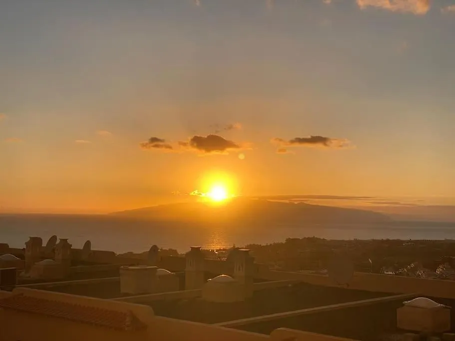 Rockin' View Costa Adeje - 2 Bedroom Great Terrace, Parking, Pool