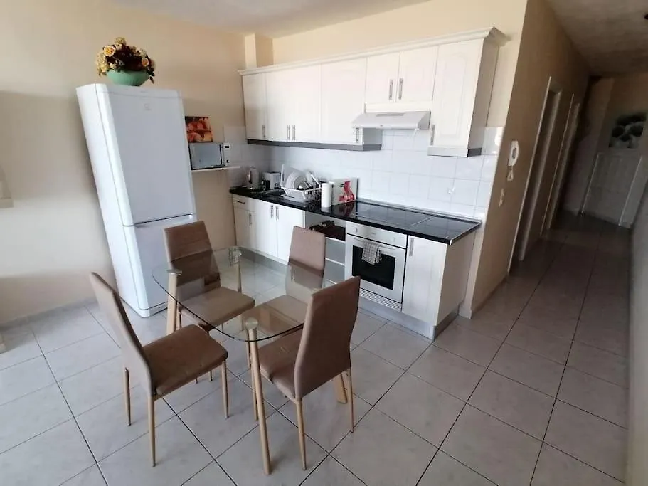 Rockin' View Costa Adeje - 2 Bedroom Great Terrace, Parking, Pool 0*, Costa Adeje (Tenerife)